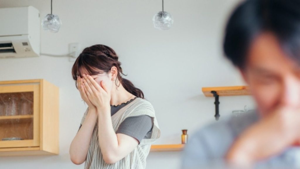 【スカッと体験談】52歳の会社員、単身赴任中に妻に不倫されたので復讐することにした
